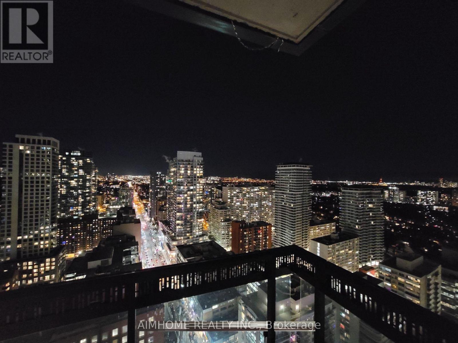 3111 - 8 Eglinton Avenue E, Toronto, ON - Outdoor