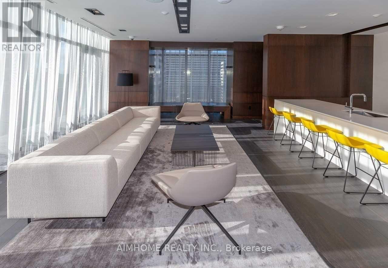 3111 - 8 Eglinton Avenue E, Toronto, ON - Indoor