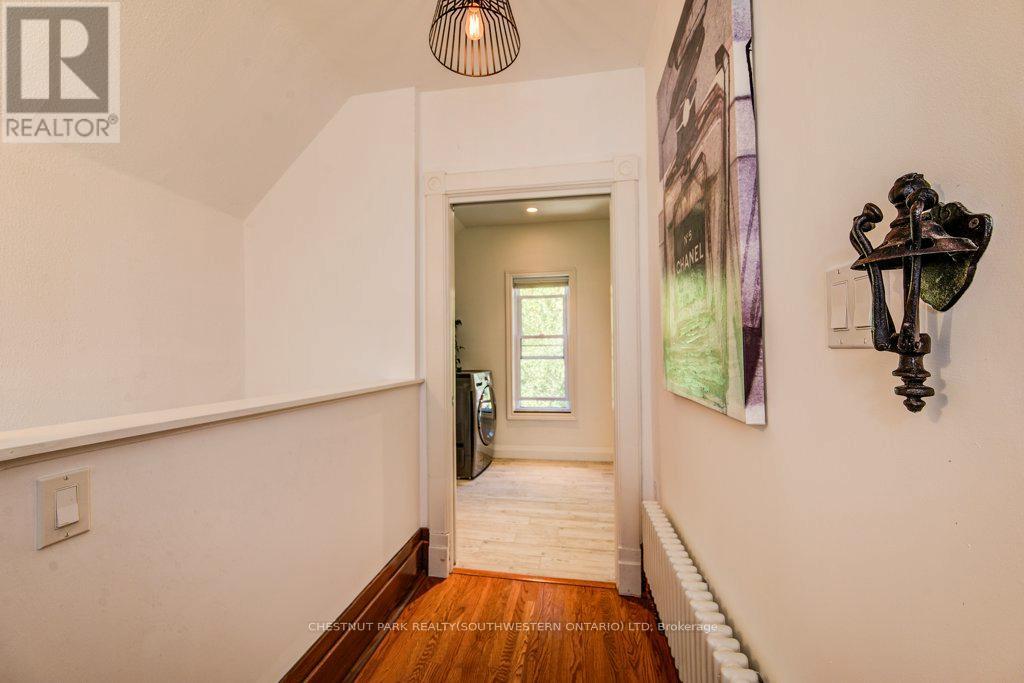 350 Queen Street S, Kitchener, ON - Indoor Photo Showing Other Room