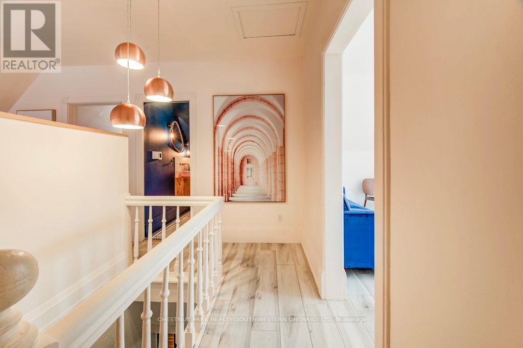 350 Queen Street S, Kitchener, ON - Indoor Photo Showing Other Room