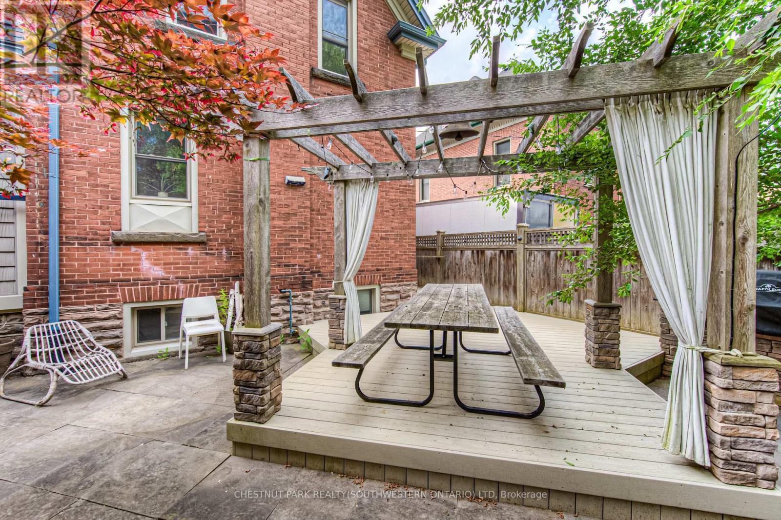 350 Queen Street S, Kitchener, ON - Outdoor With Exterior