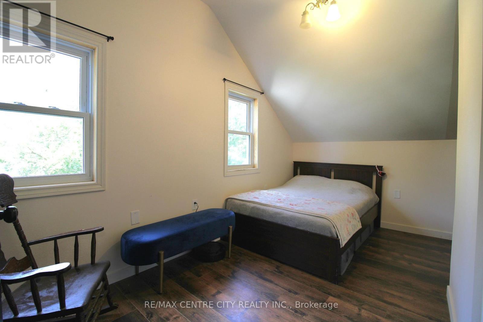124 Joseph Street, Chatham-Kent, ON - Indoor Photo Showing Bedroom