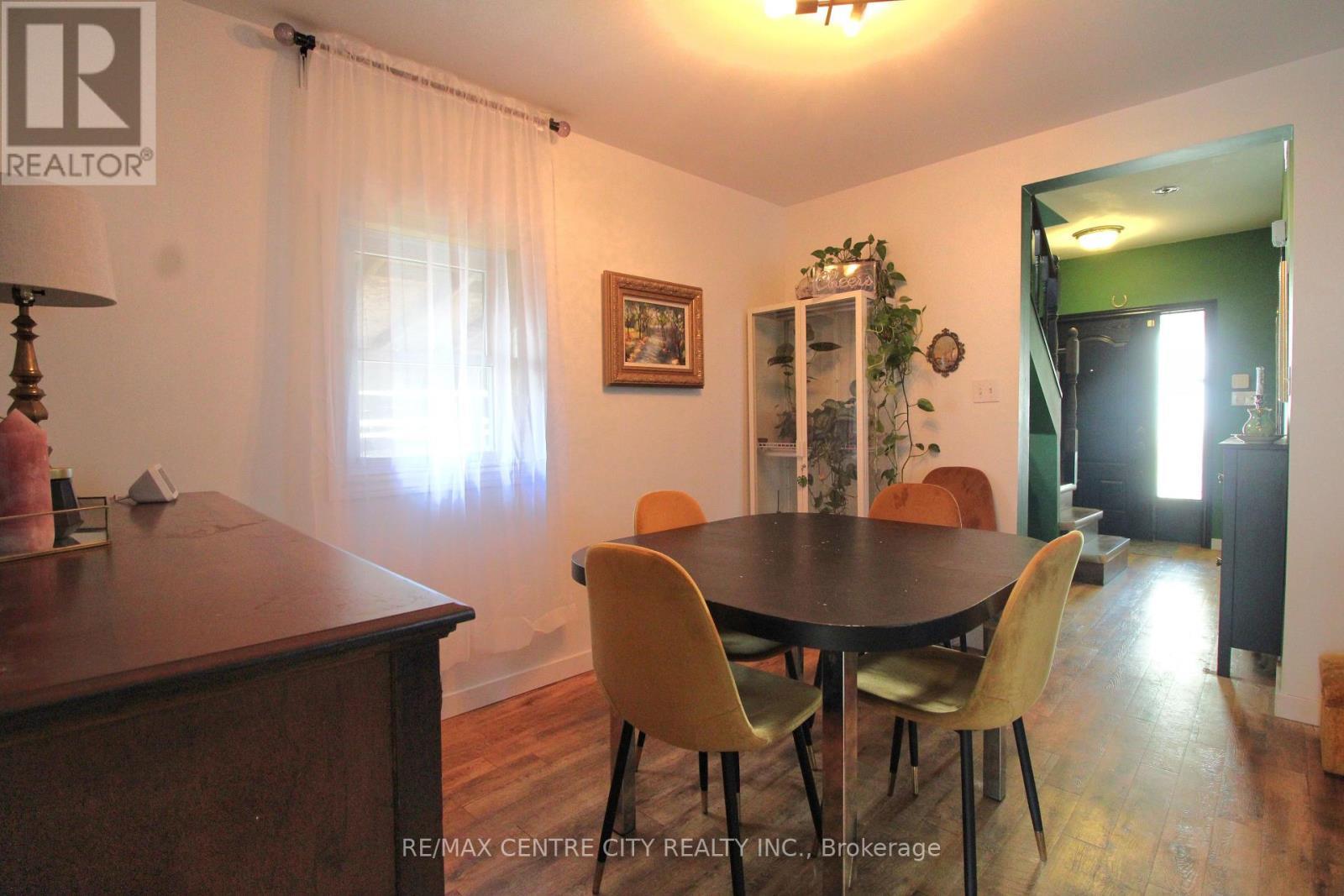 124 Joseph Street, Chatham-Kent, ON - Indoor Photo Showing Dining Room