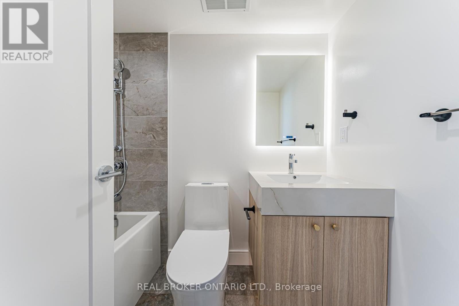 Primary Ensuite (4-PC) - 1503 - 3131 Bridletowne Circle, Toronto, ON - Indoor Photo Showing Bathroom
