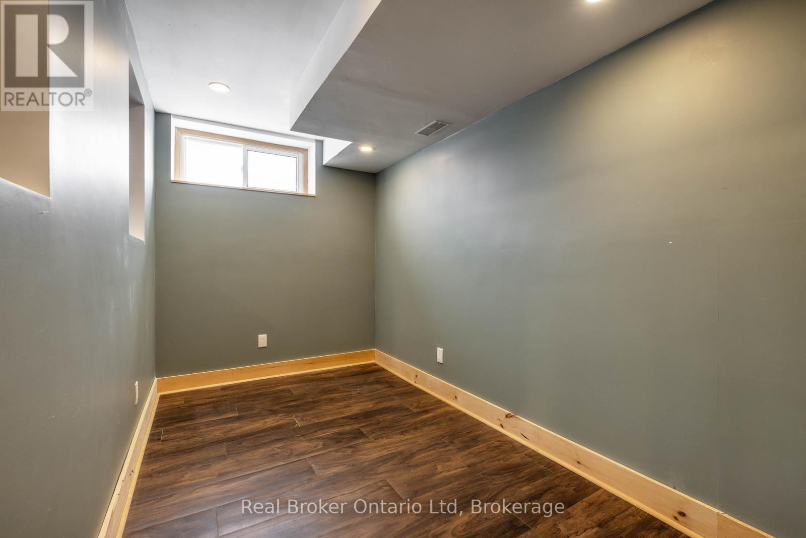 Den - 144080 Sdrd 15, Meaford, ON