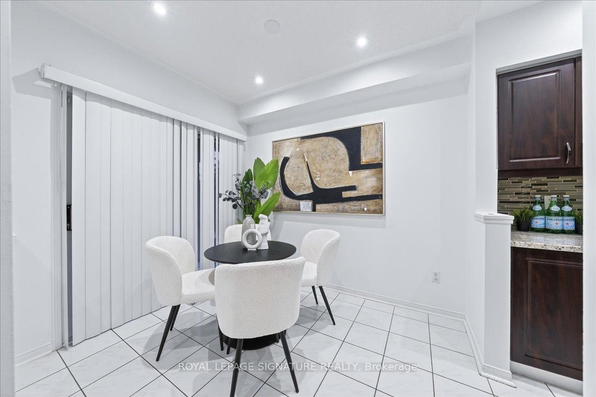 59-735 New Westminster Drive, Vaughan, ON - Indoor Photo Showing Dining Room