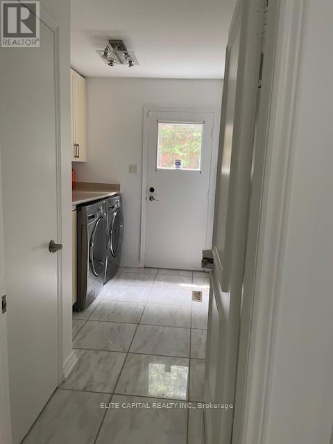 22 Elkpath Avenue, Toronto, ON - Indoor Photo Showing Laundry Room