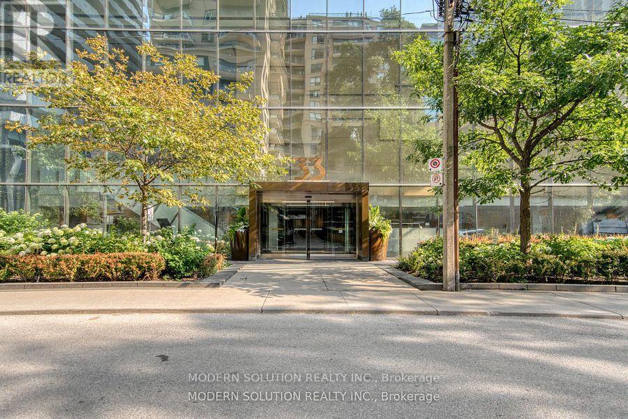 1408 - 33 Charles Street E, Toronto, ON - Outdoor