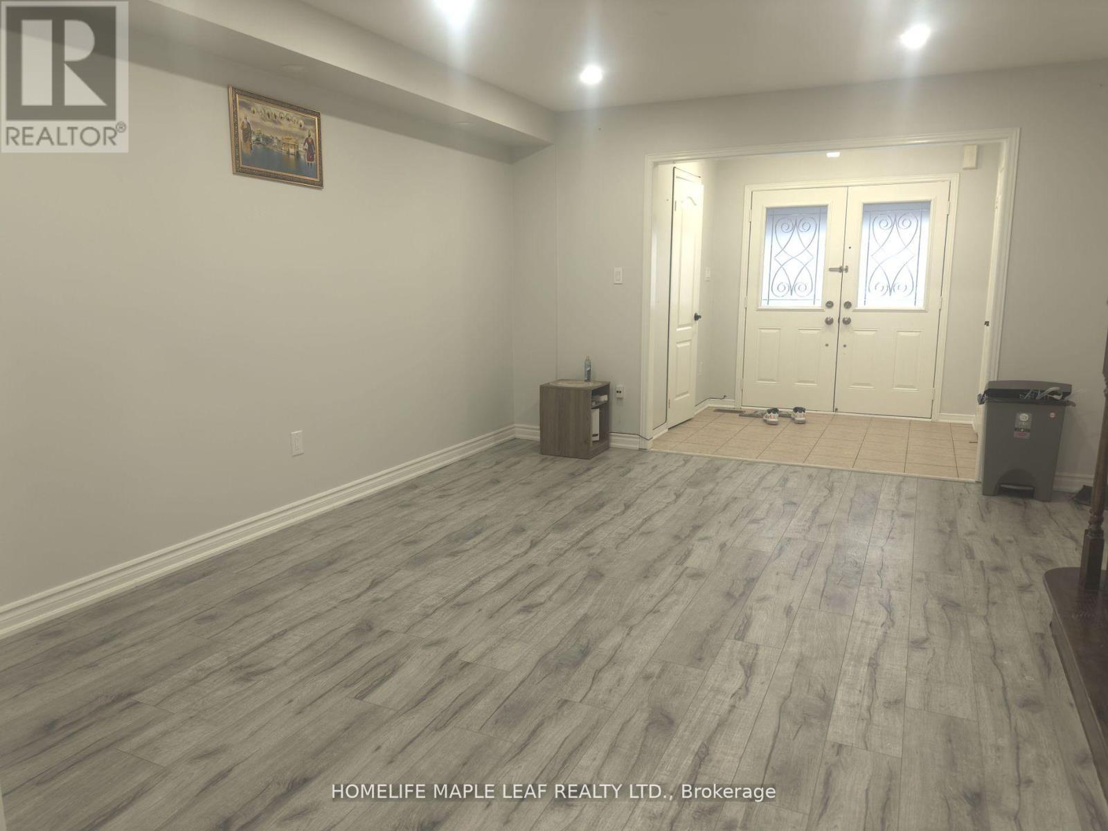 Upper - 5 Soapstone Trail, Brampton, ON - Indoor Photo Showing Other Room