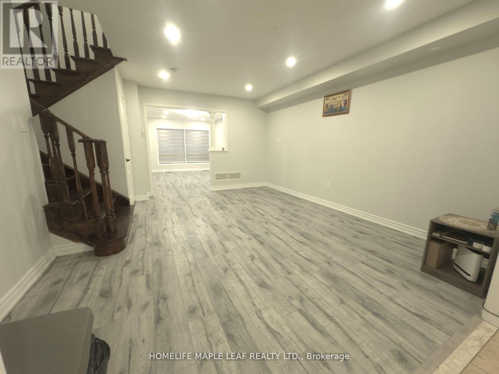 Upper - 5 Soapstone Trail, Brampton, ON - Indoor Photo Showing Other Room