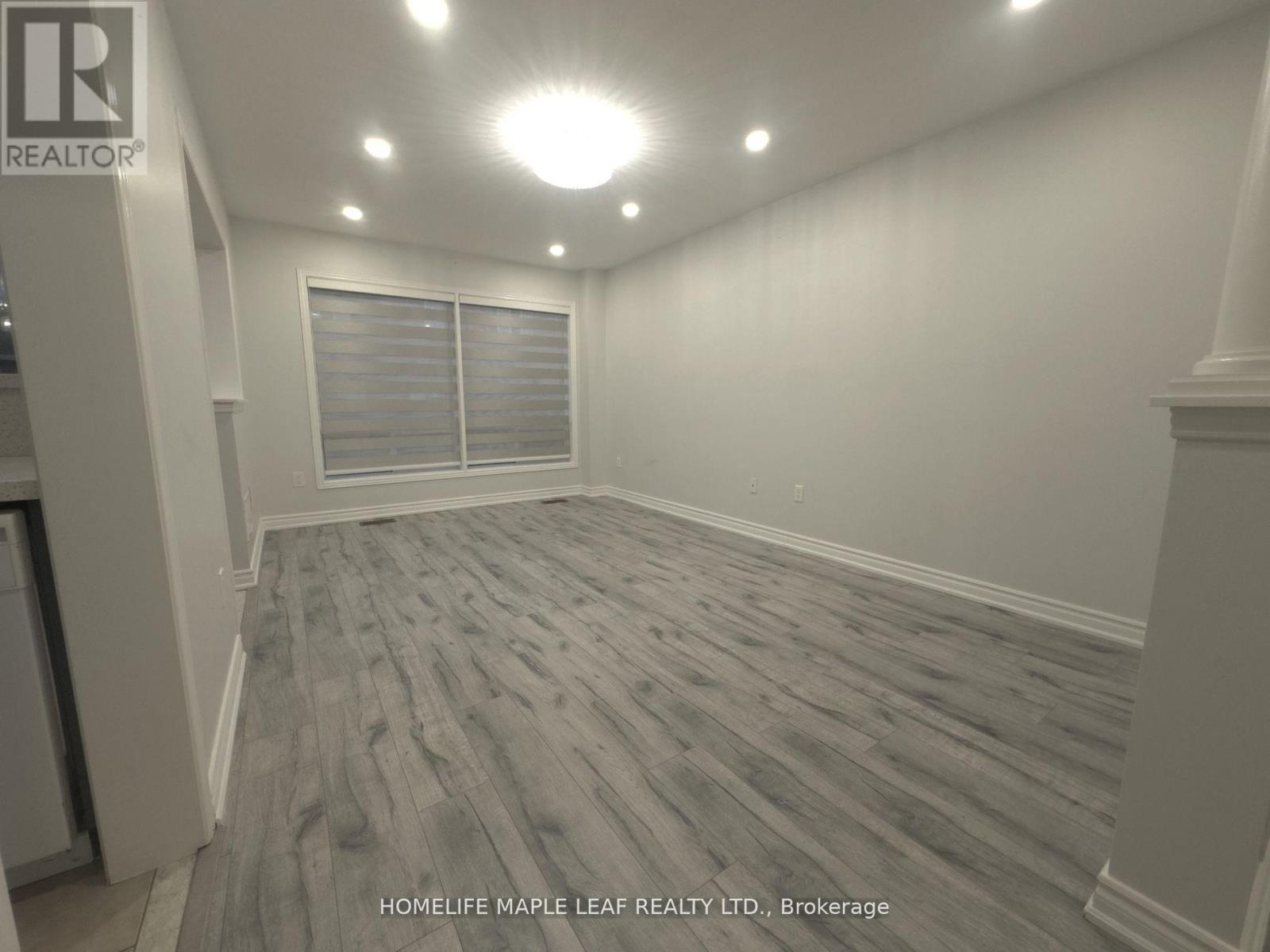 Upper - 5 Soapstone Trail, Brampton, ON - Indoor Photo Showing Other Room