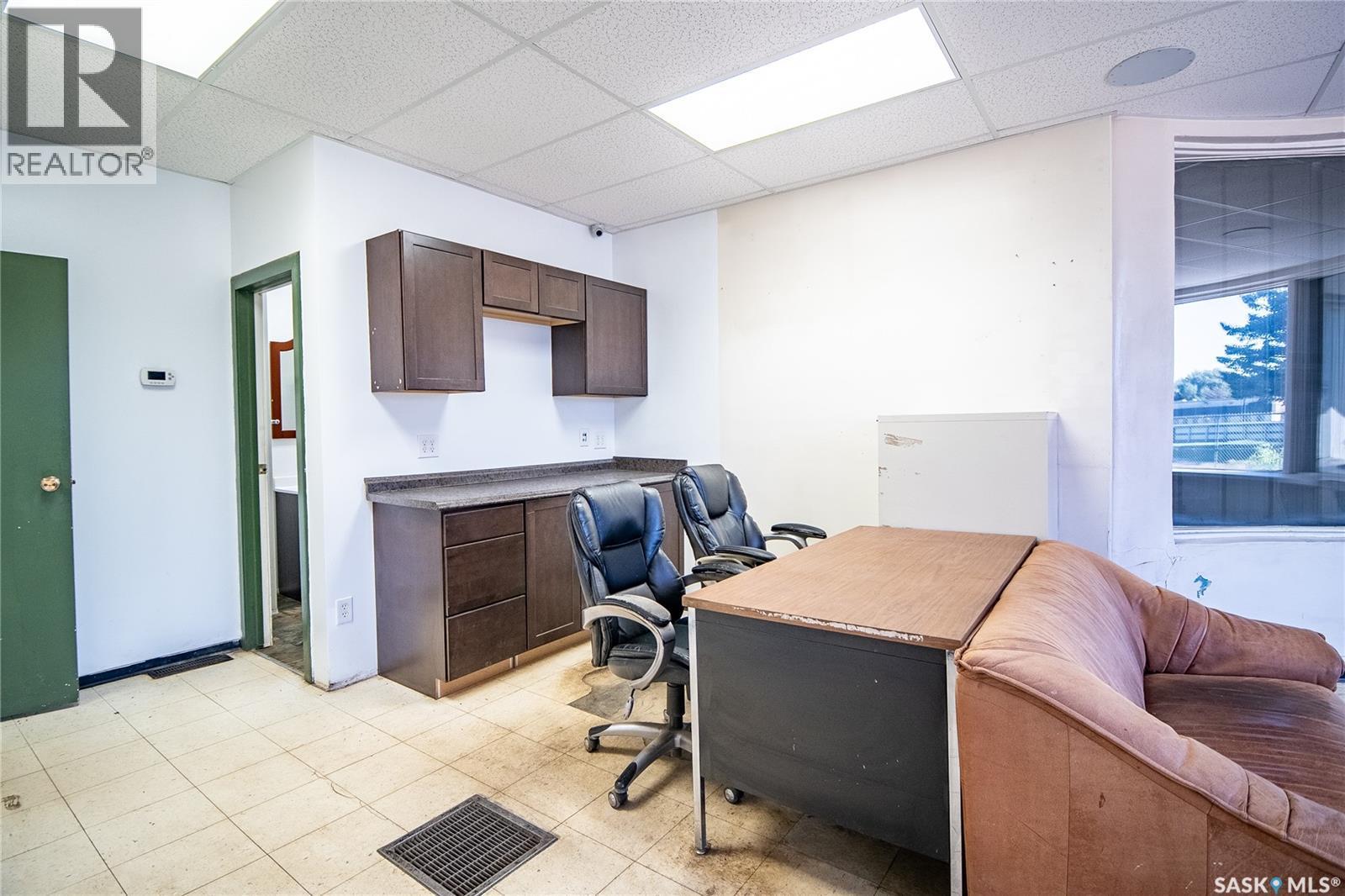 588 8Th Street E, Prince Albert, SK