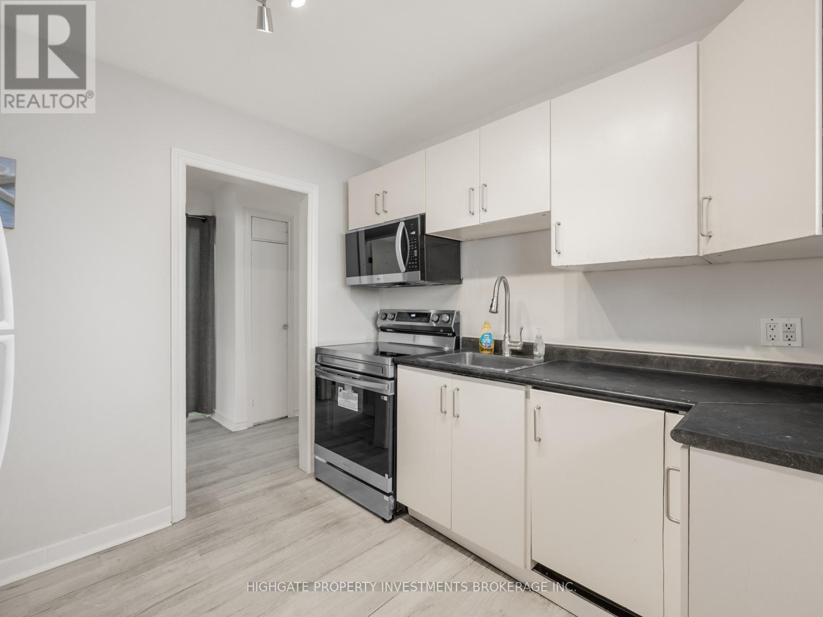 Upper - 708 Carnegie Avenue N, Oshawa, ON - Indoor Photo Showing Kitchen With Double Sink