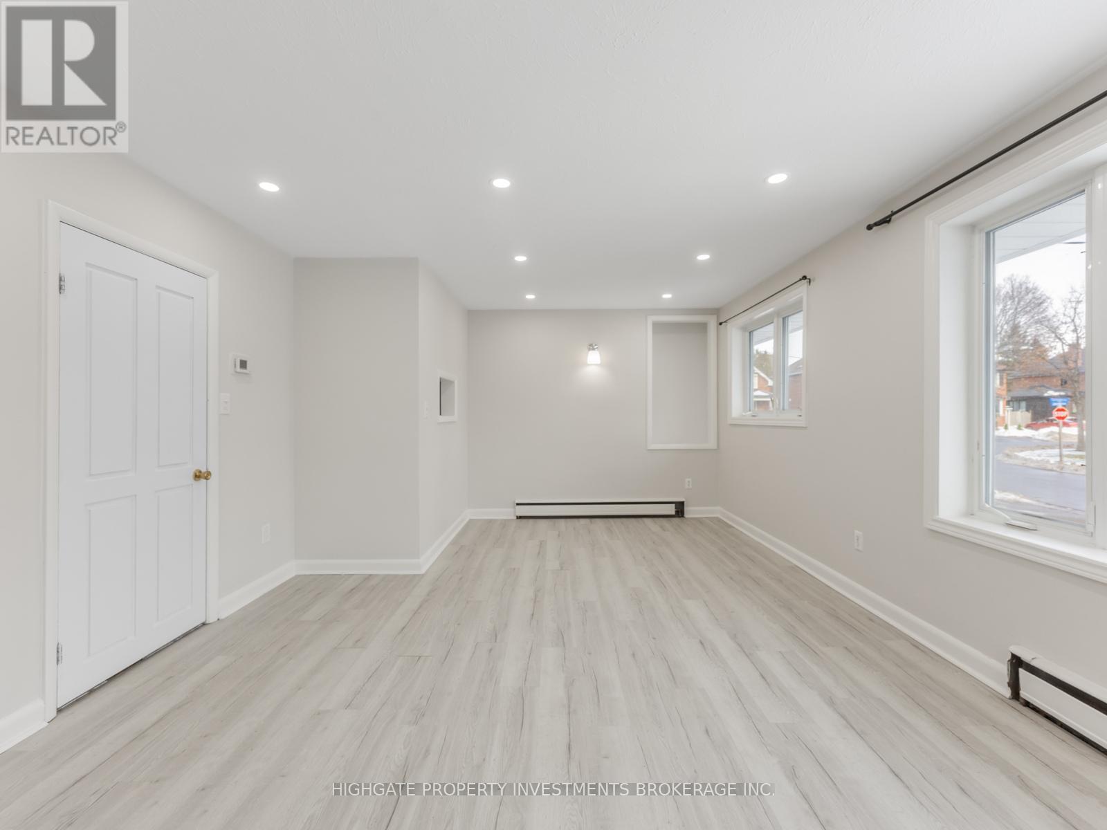 Upper - 708 Carnegie Avenue N, Oshawa, ON - Indoor Photo Showing Other Room