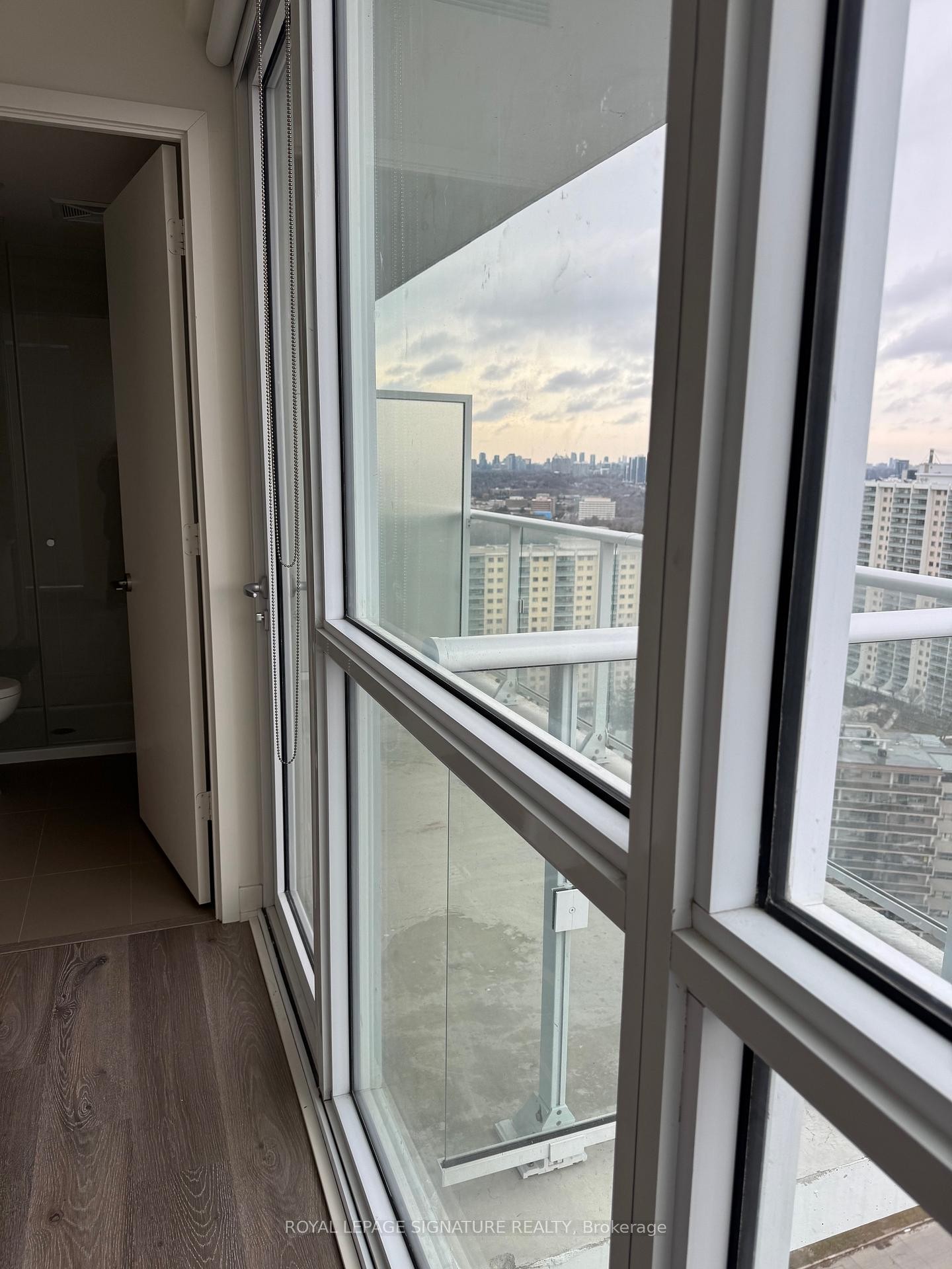 2307-10 Deerlick Court, Toronto, ON - Indoor Photo Showing Other Room