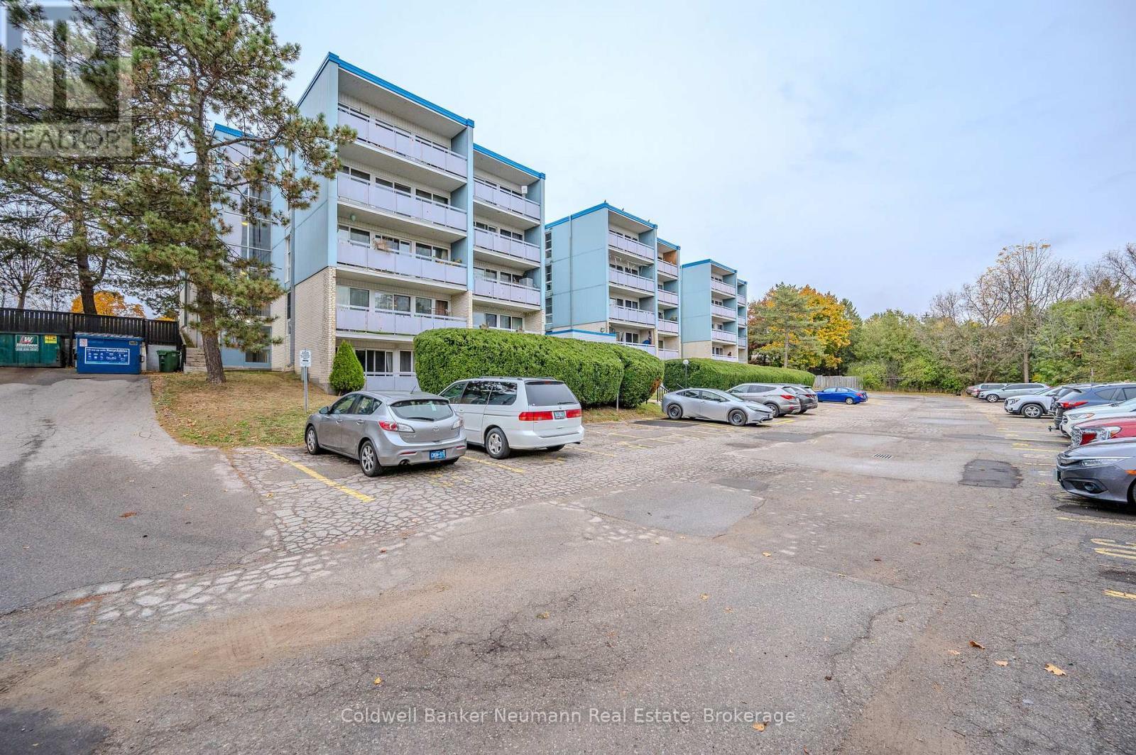511 - 105 Conroy Crescent, Guelph (Dovercliffe Park/Old University), ON - Outdoor With Balcony