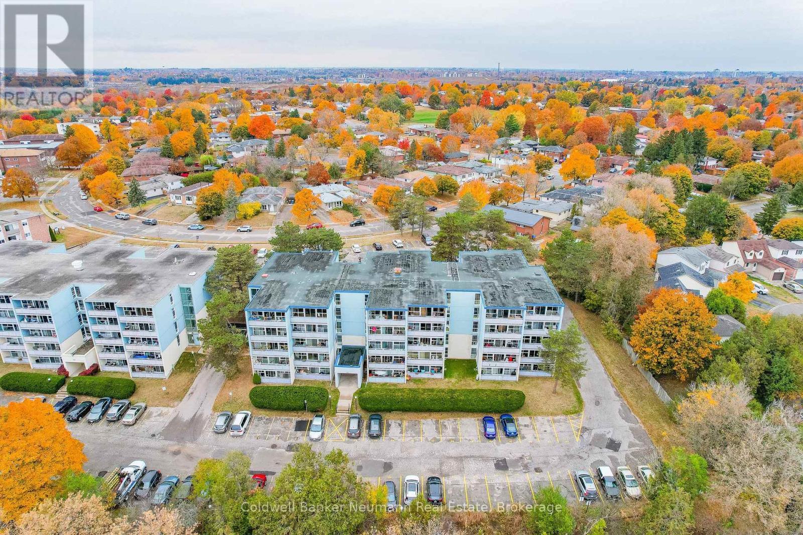 511 - 105 Conroy Crescent, Guelph (Dovercliffe Park/Old University), ON - Outdoor With View