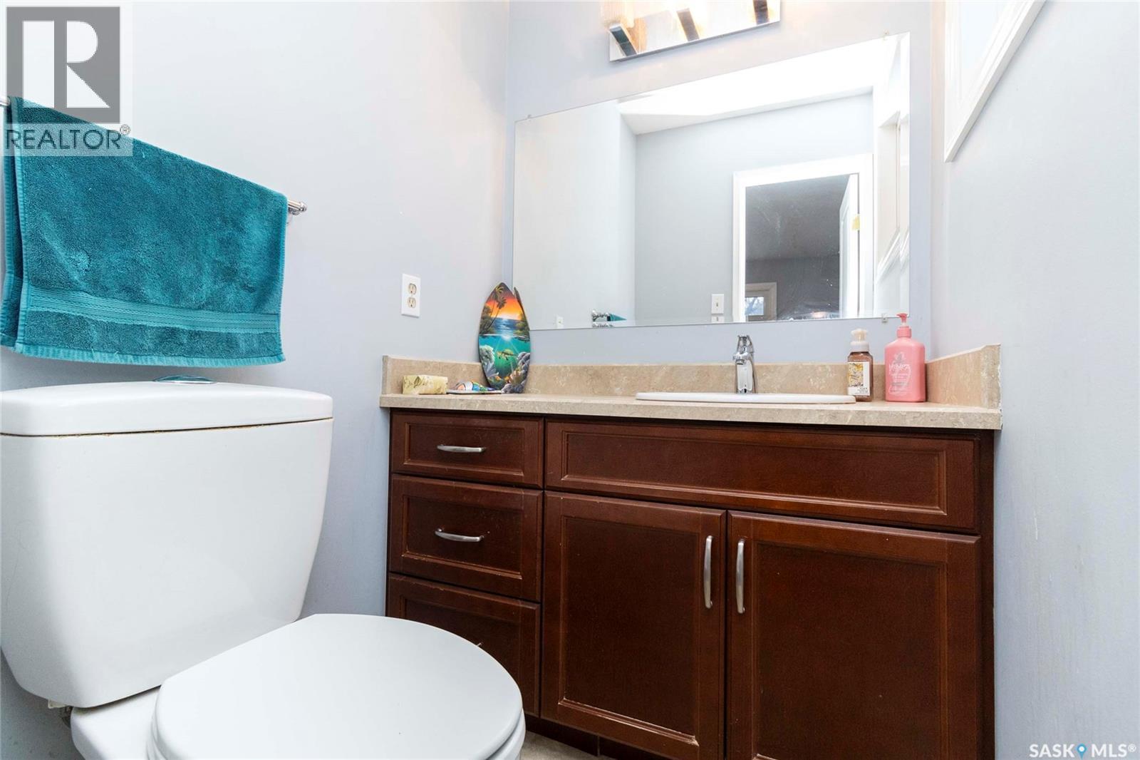 131 Tobin Crescent, Saskatoon, SK - Indoor Photo Showing Bathroom