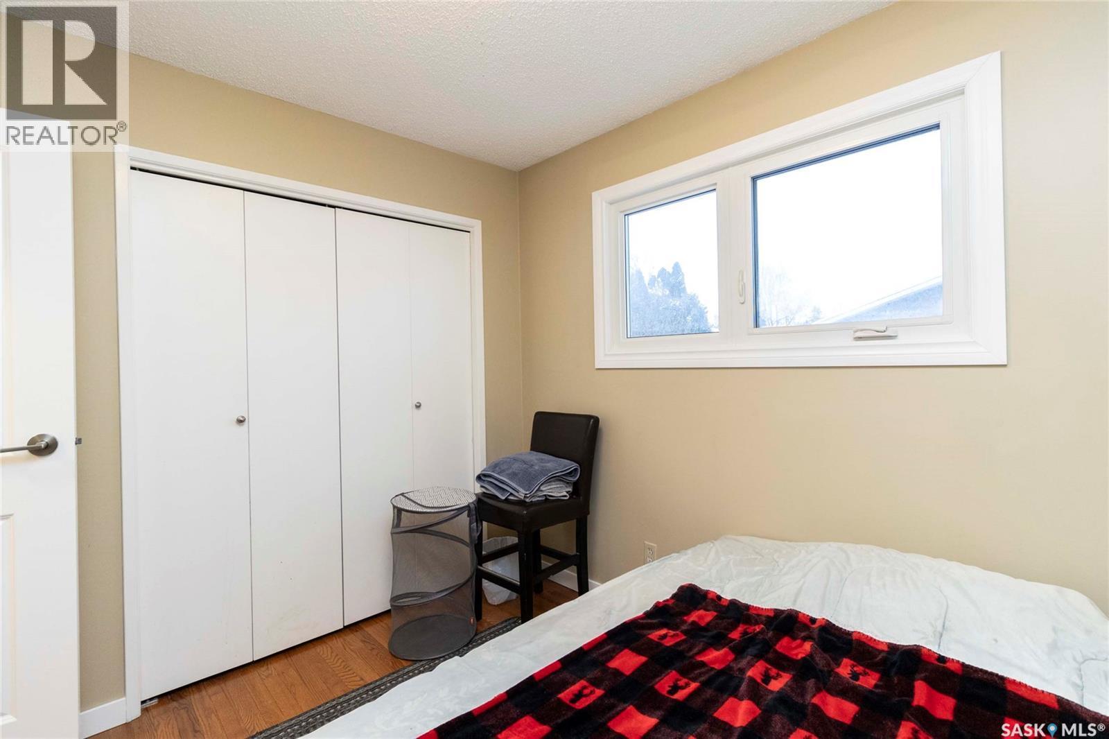 131 Tobin Crescent, Saskatoon, SK - Indoor Photo Showing Bedroom