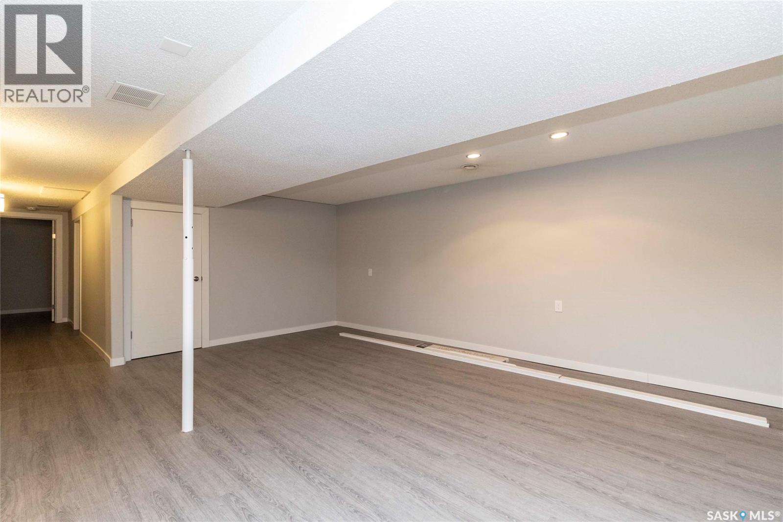 131 Tobin Crescent, Saskatoon, SK - Indoor Photo Showing Other Room