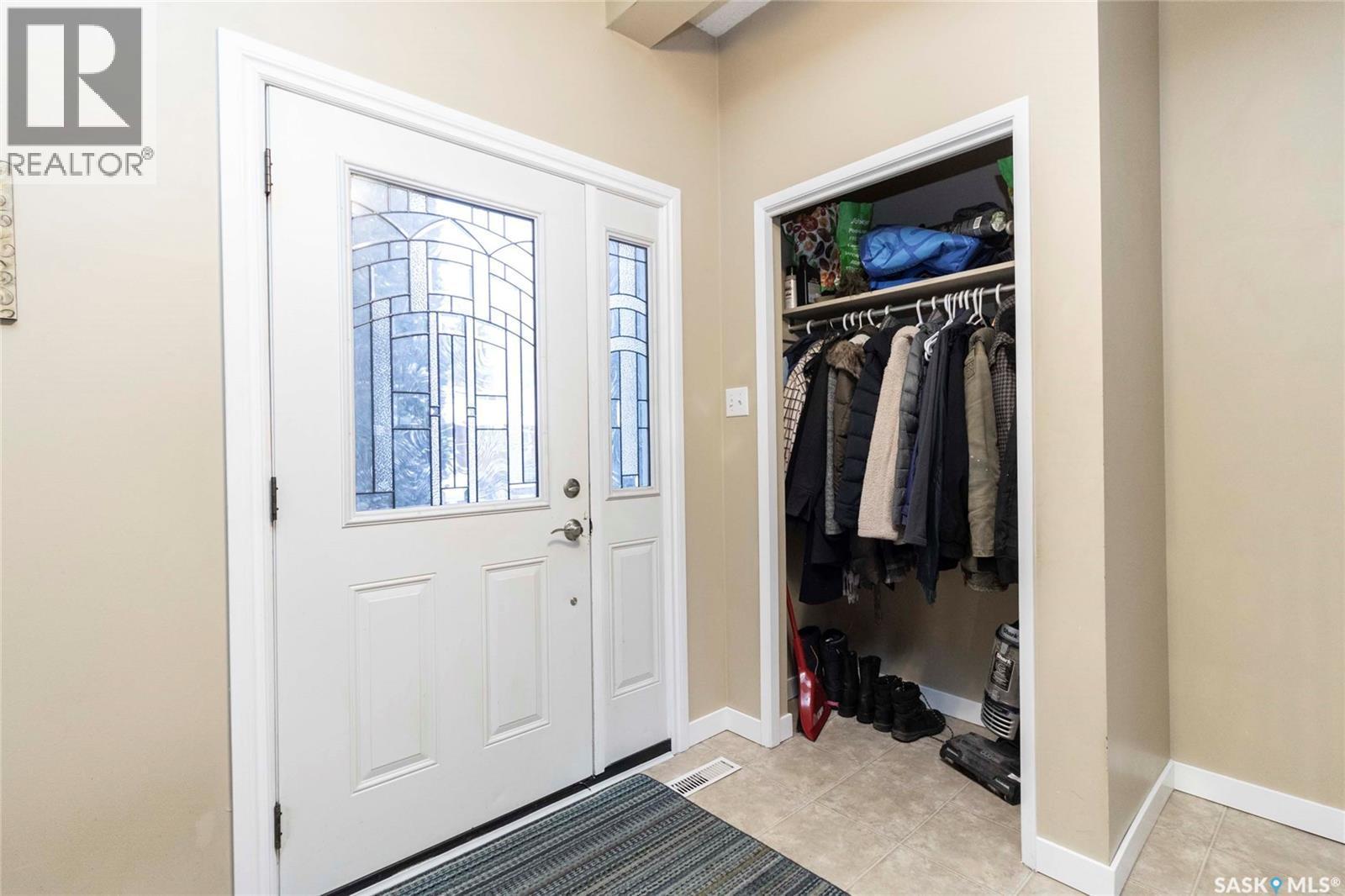 131 Tobin Crescent, Saskatoon, SK - Indoor