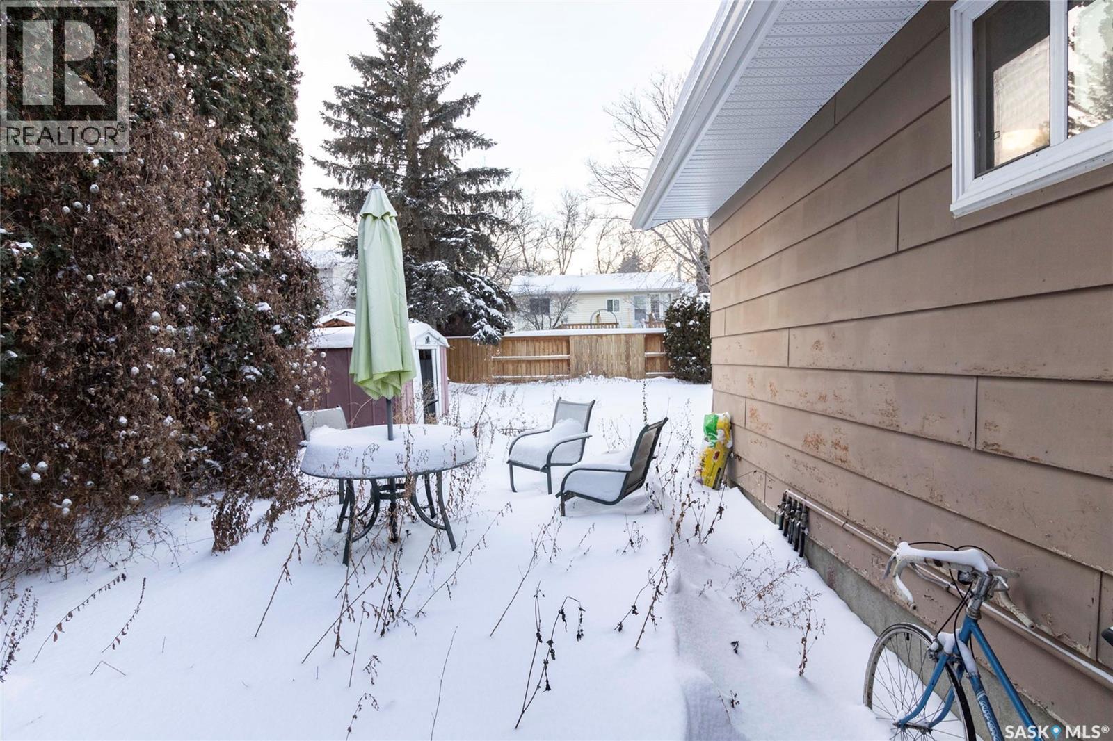131 Tobin Crescent, Saskatoon, SK - Outdoor