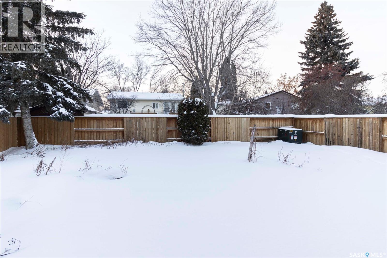 131 Tobin Crescent, Saskatoon, SK - Outdoor