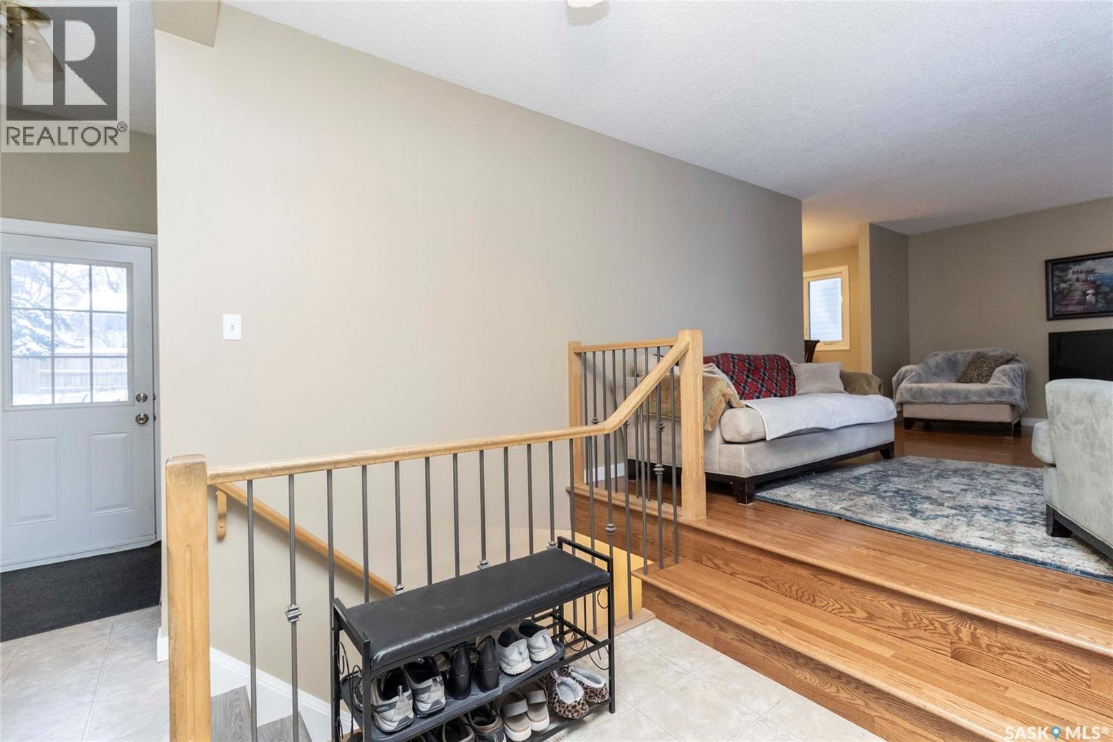 131 Tobin Crescent, Saskatoon, SK - Indoor