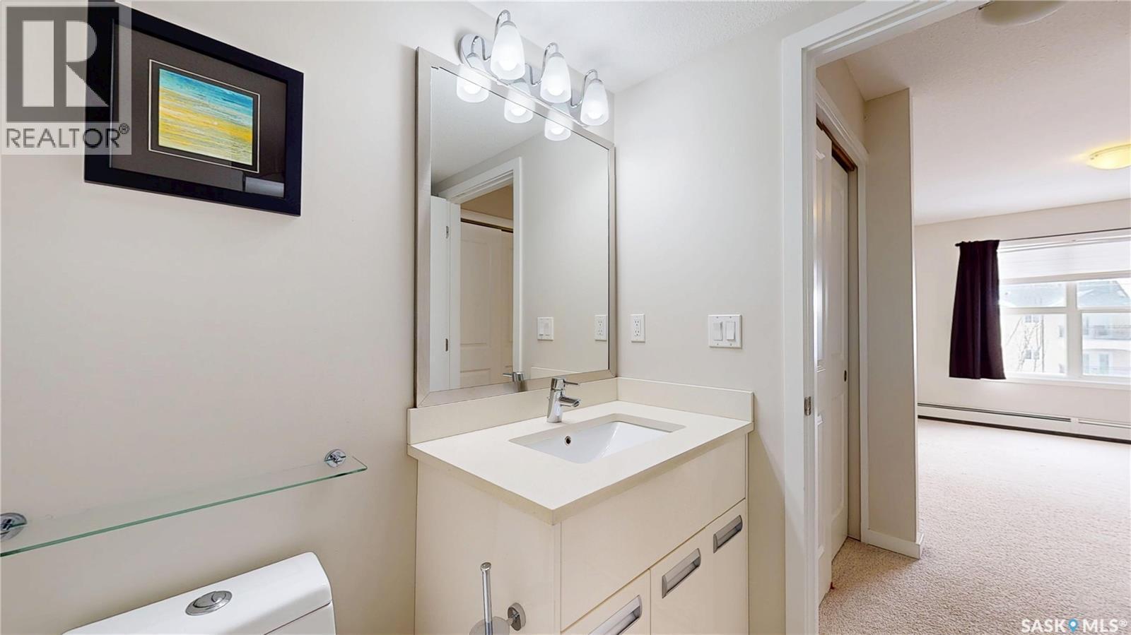 312 1510 Neville Drive, Regina, SK - Indoor Photo Showing Bathroom