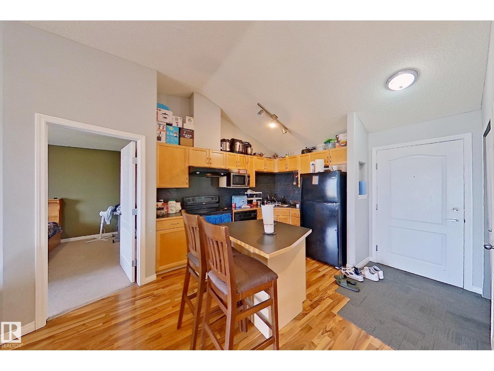 #418 3425 19 St Nw, Edmonton, AB - Indoor