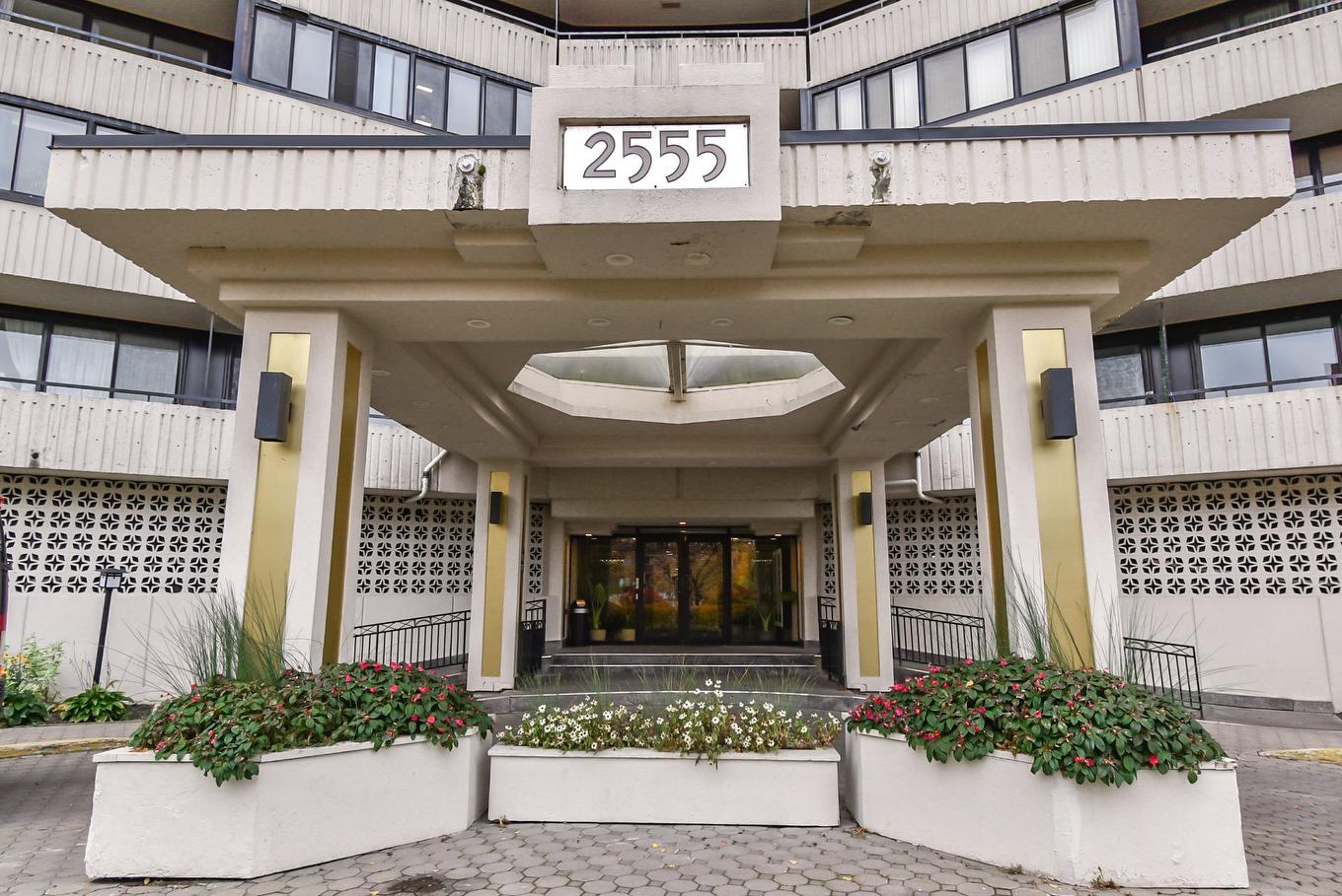 Façade - 715-2555 Av. Du Havre-Des-Îles, Laval (Chomedey), QC -