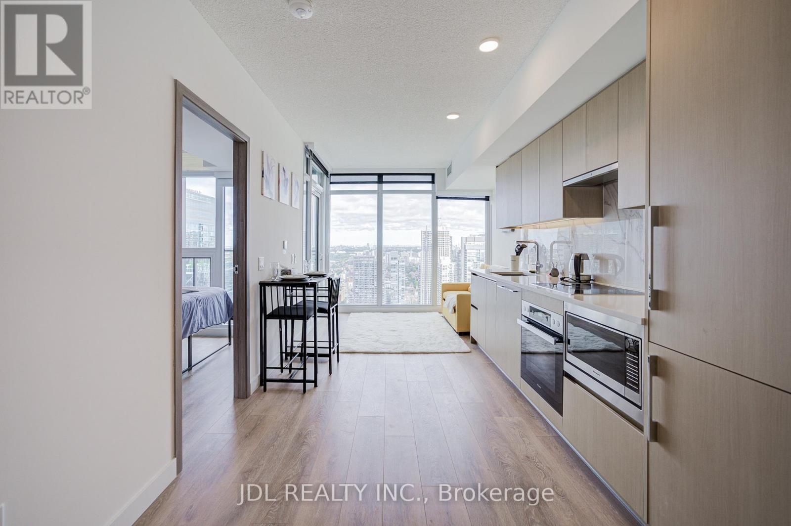 5112 - 1 Concord Cityplace Way, Toronto, ON - Indoor Photo Showing Other Room