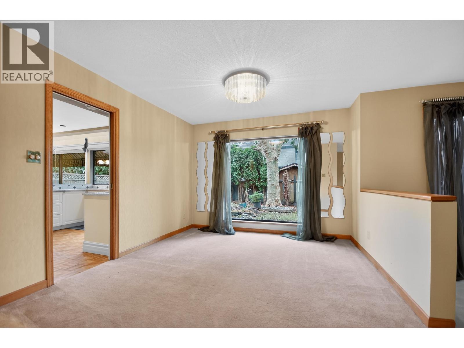 9839 Waller Court, Richmond, BC - Indoor