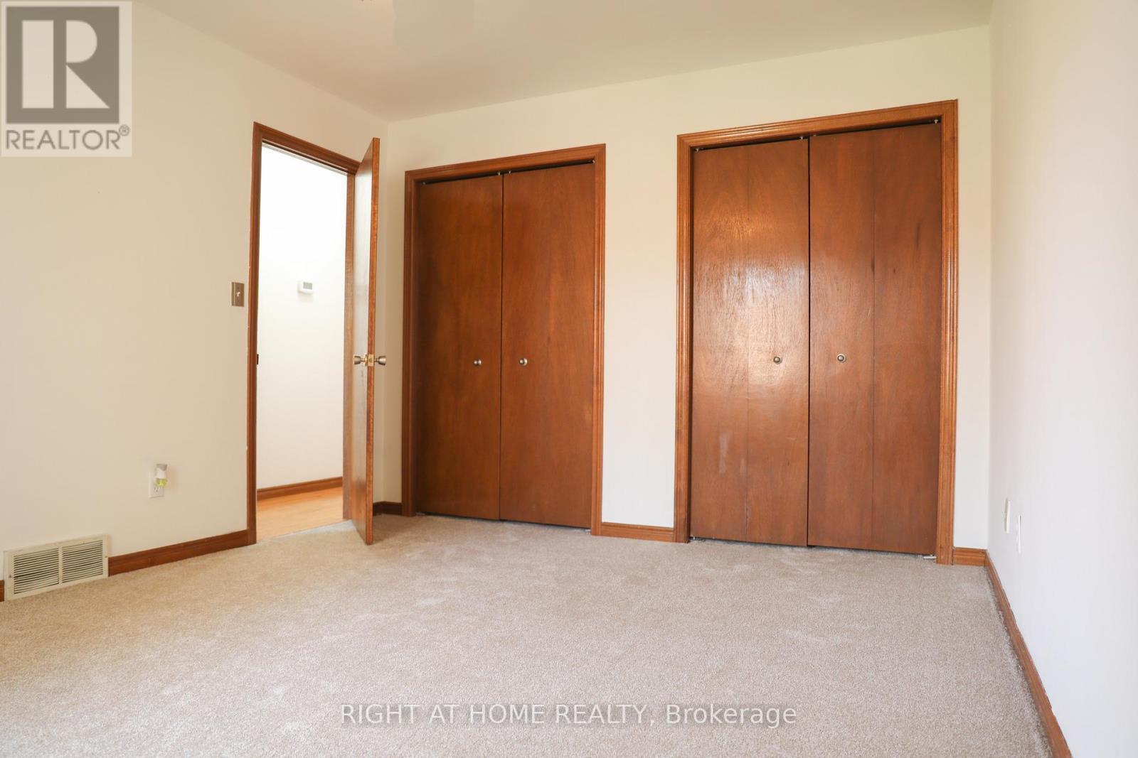 516 Springbank Avenue N, Woodstock (Woodstock - North), ON - Indoor Photo Showing Other Room