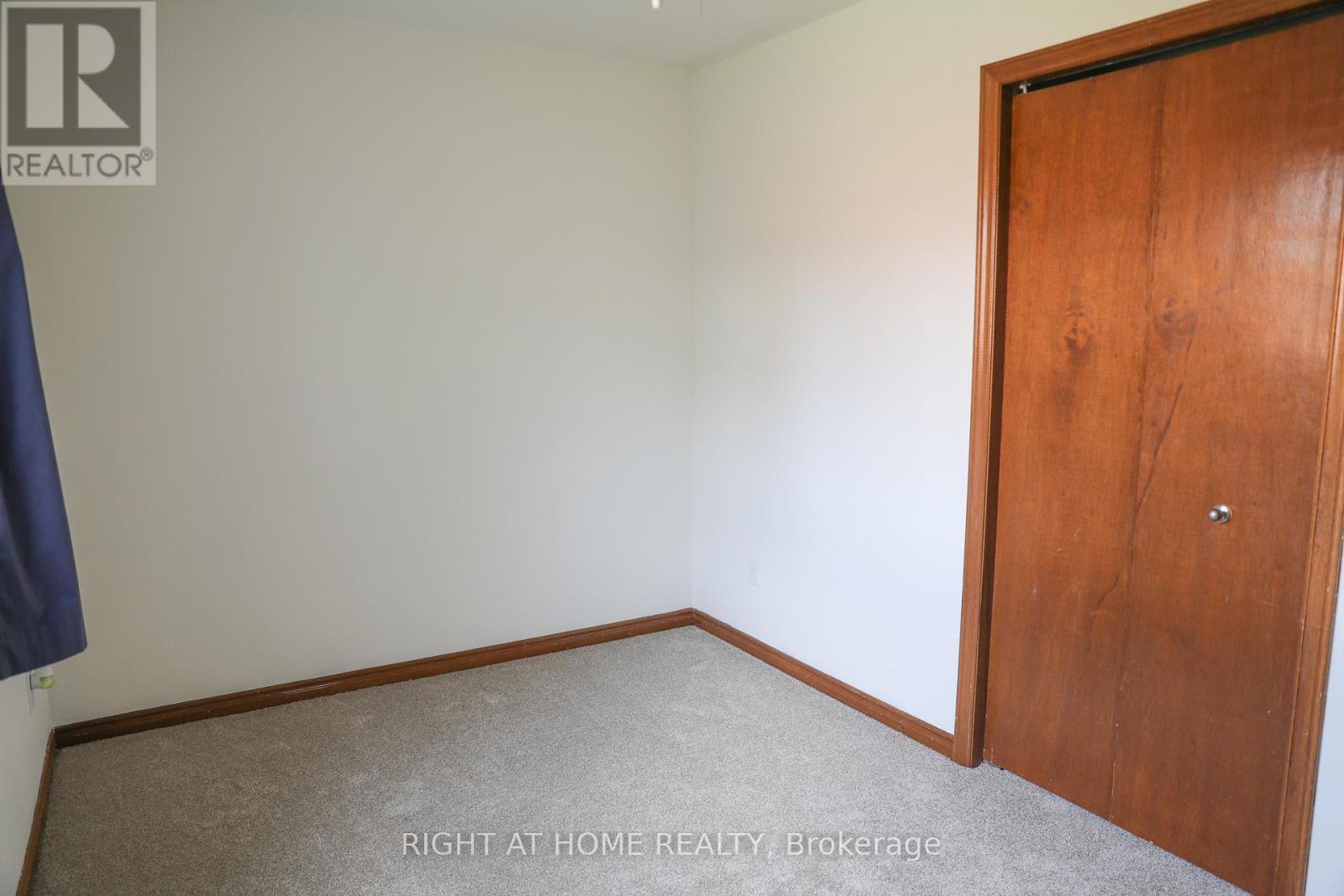 516 Springbank Avenue N, Woodstock (Woodstock - North), ON - Indoor Photo Showing Other Room