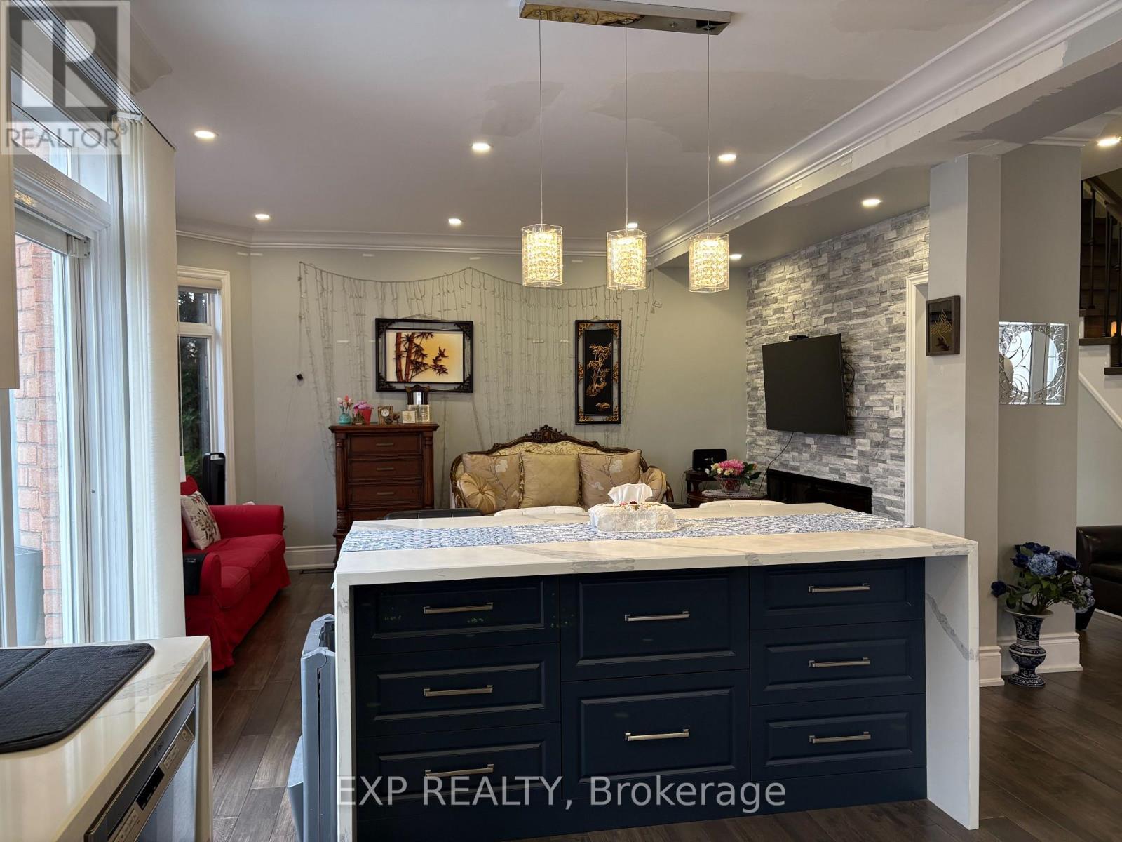 3810 Thomas Street, Mississauga, ON - Indoor