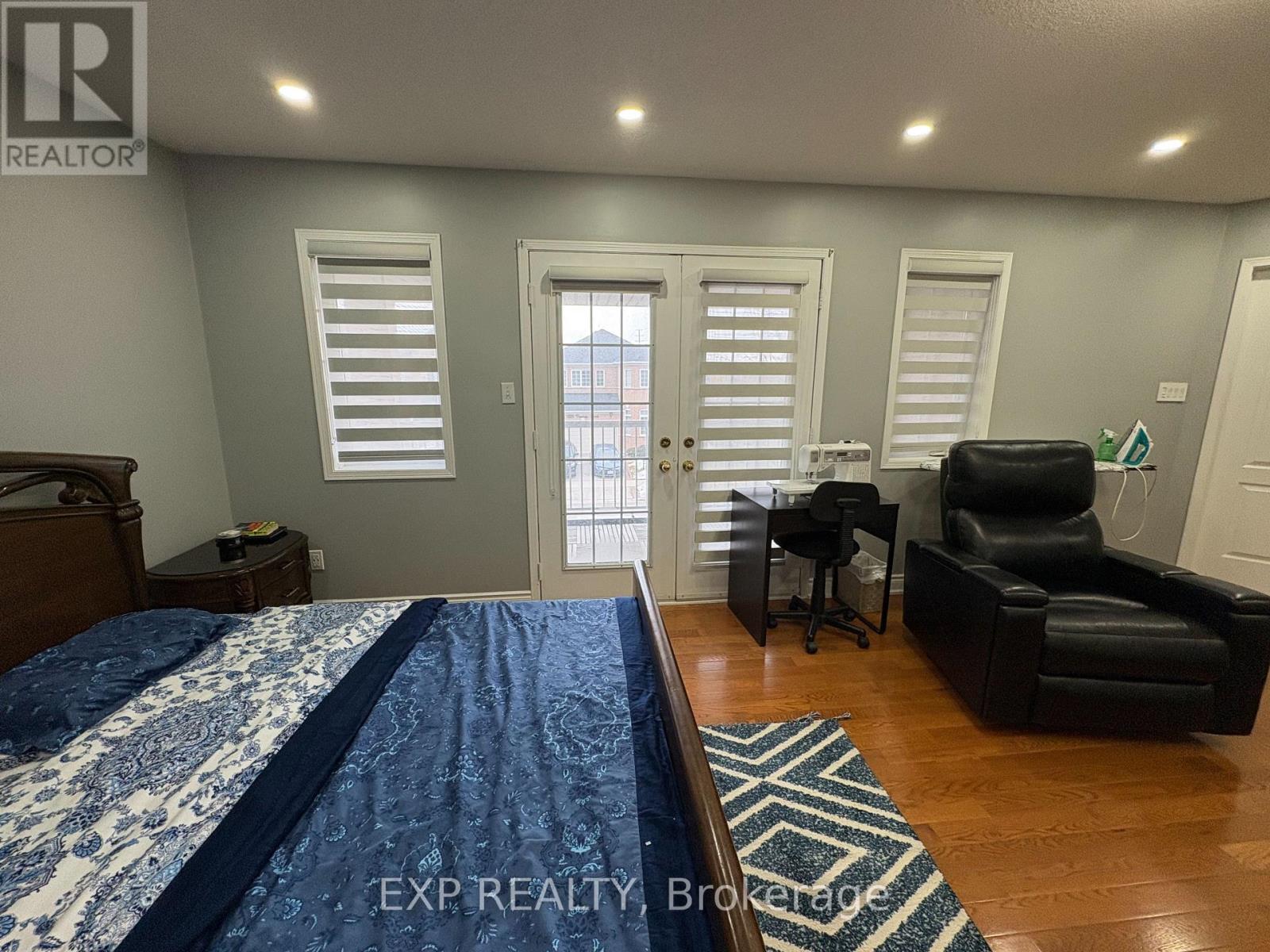 3810 Thomas Street, Mississauga, ON - Indoor Photo Showing Bedroom