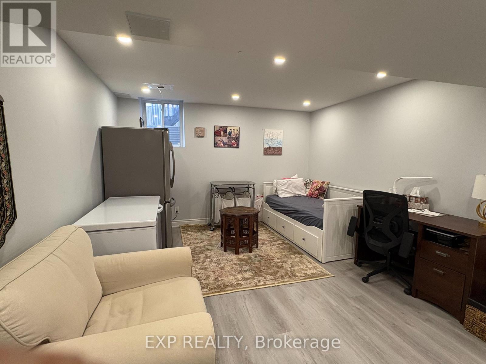 3810 Thomas Street, Mississauga, ON - Indoor Photo Showing Other Room