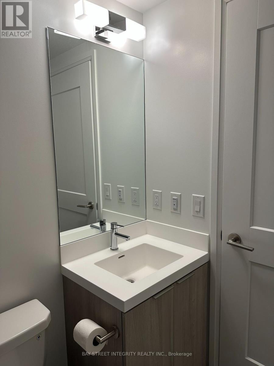 4105 - 8 Widmer Street, Toronto, ON - Indoor Photo Showing Bathroom