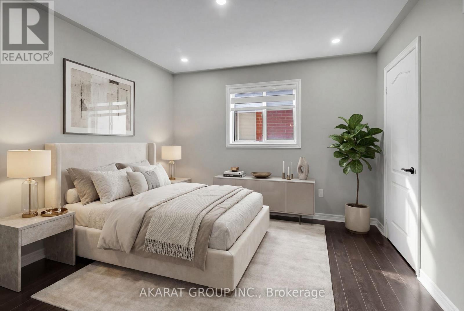 2365 Bankside Drive, Mississauga, ON - Indoor Photo Showing Bedroom