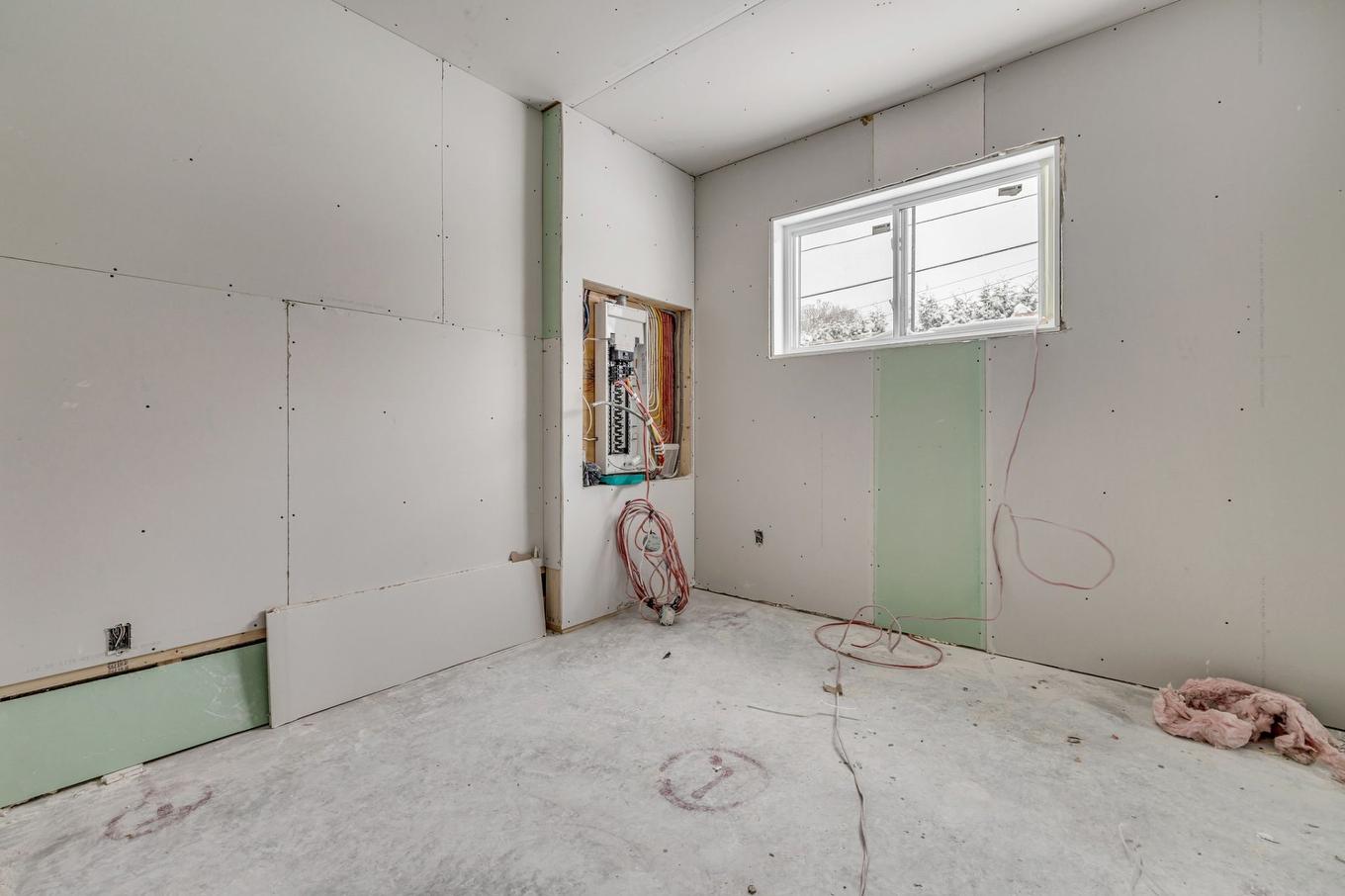 Bedroom - 1058 Rue Gabriel-Dumont, Québec (Sainte-Foy/Sillery/Cap-Rouge), QC - Indoor Photo Showing Other Room