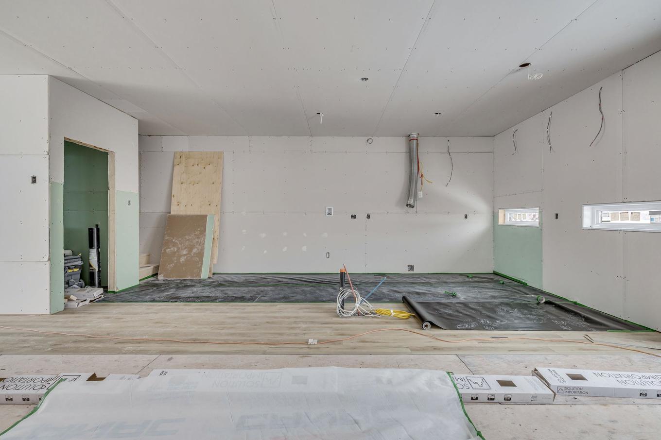 Kitchen - 1060 Rue Gabriel-Dumont, Québec (Sainte-Foy/Sillery/Cap-Rouge), QC - Indoor Photo Showing Garage