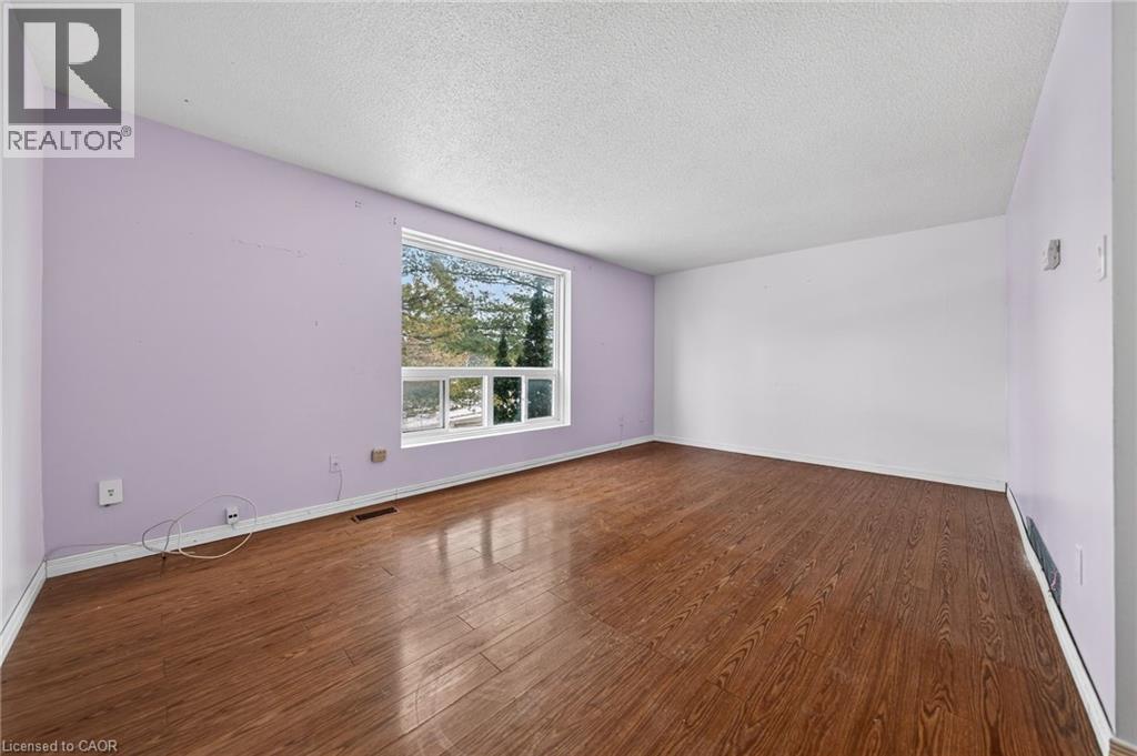 539 Willow Road Unit# 66, Guelph, ON - Indoor Photo Showing Other Room