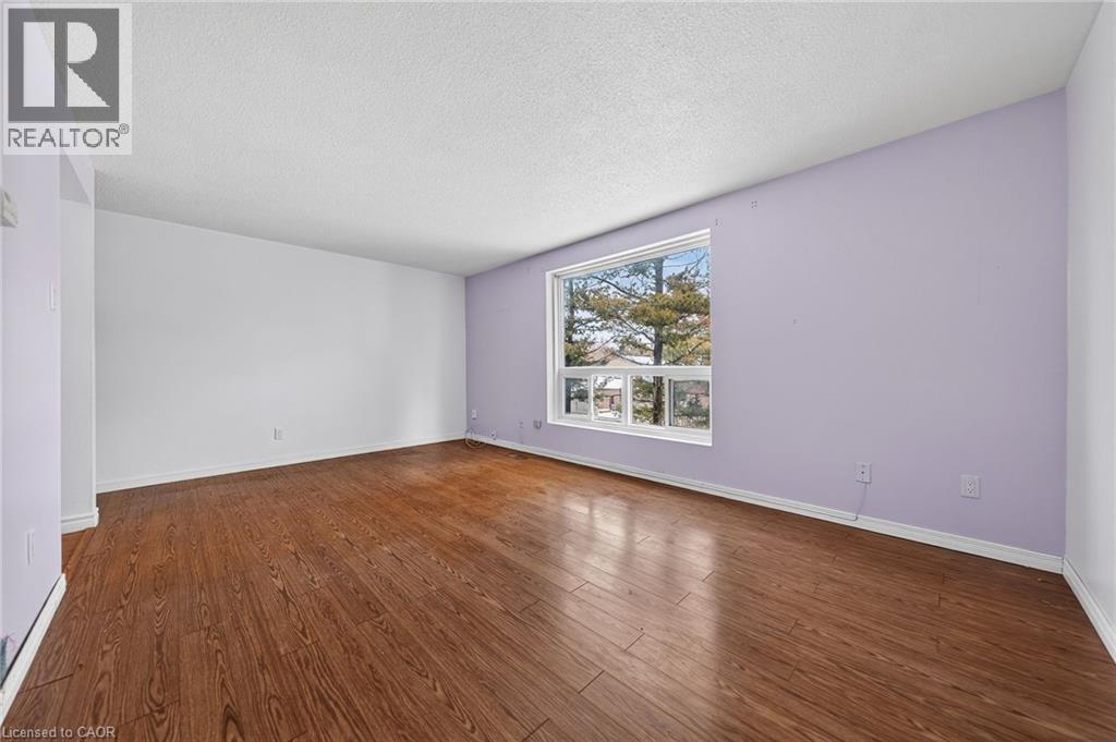 539 Willow Road Unit# 66, Guelph, ON - Indoor Photo Showing Other Room