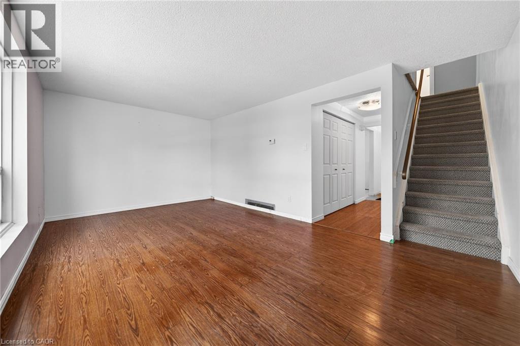 539 Willow Road Unit# 66, Guelph, ON - Indoor Photo Showing Other Room