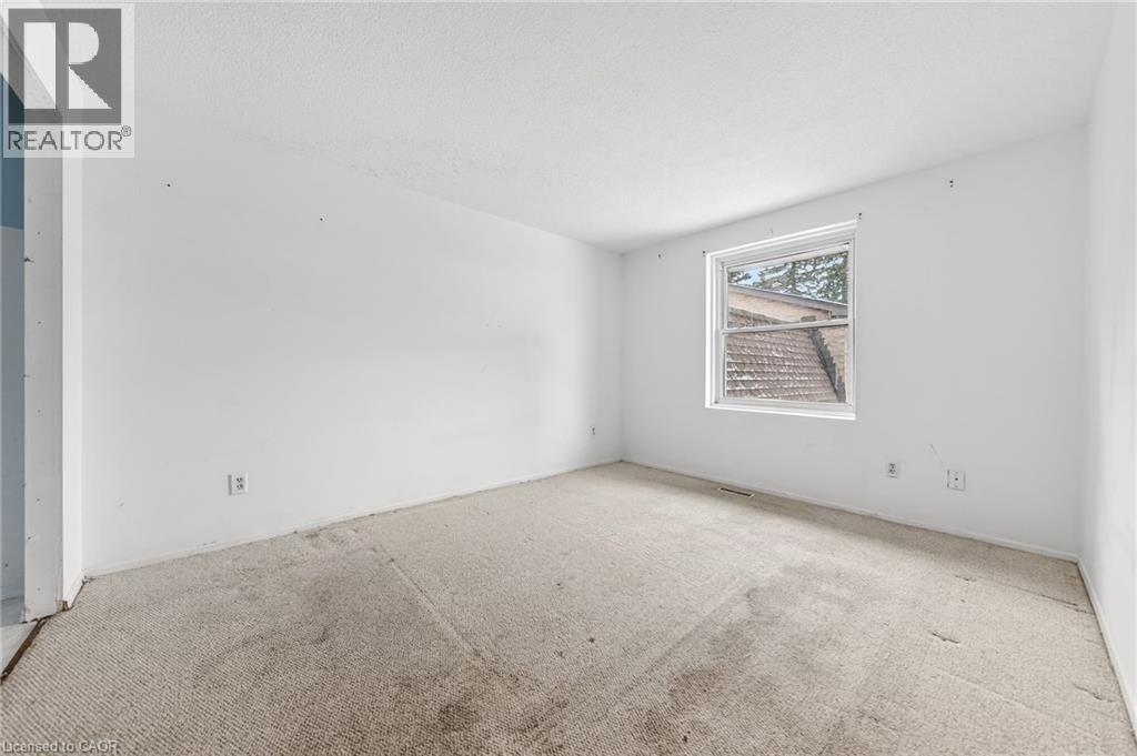 539 Willow Road Unit# 66, Guelph, ON - Indoor Photo Showing Other Room