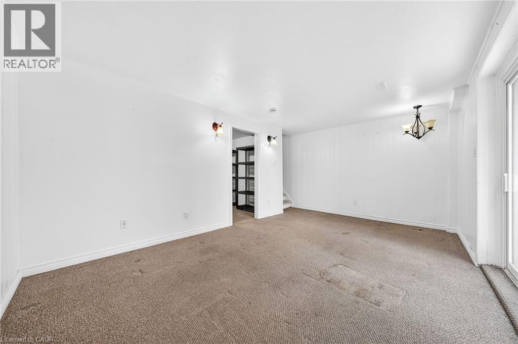 539 Willow Road Unit# 66, Guelph, ON - Indoor Photo Showing Other Room