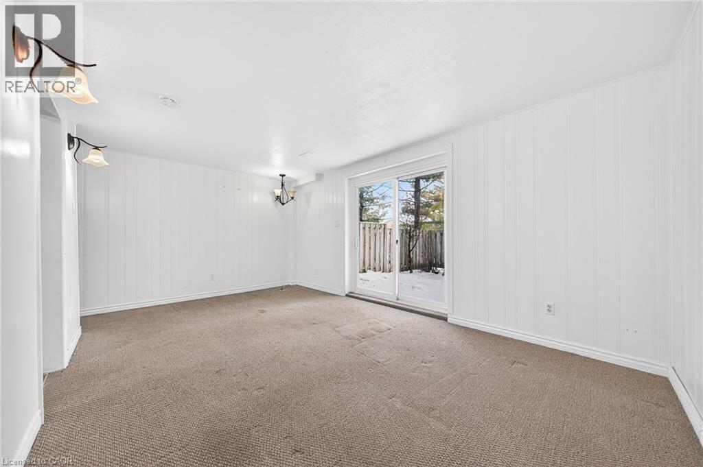 539 Willow Road Unit# 66, Guelph, ON - Indoor Photo Showing Other Room