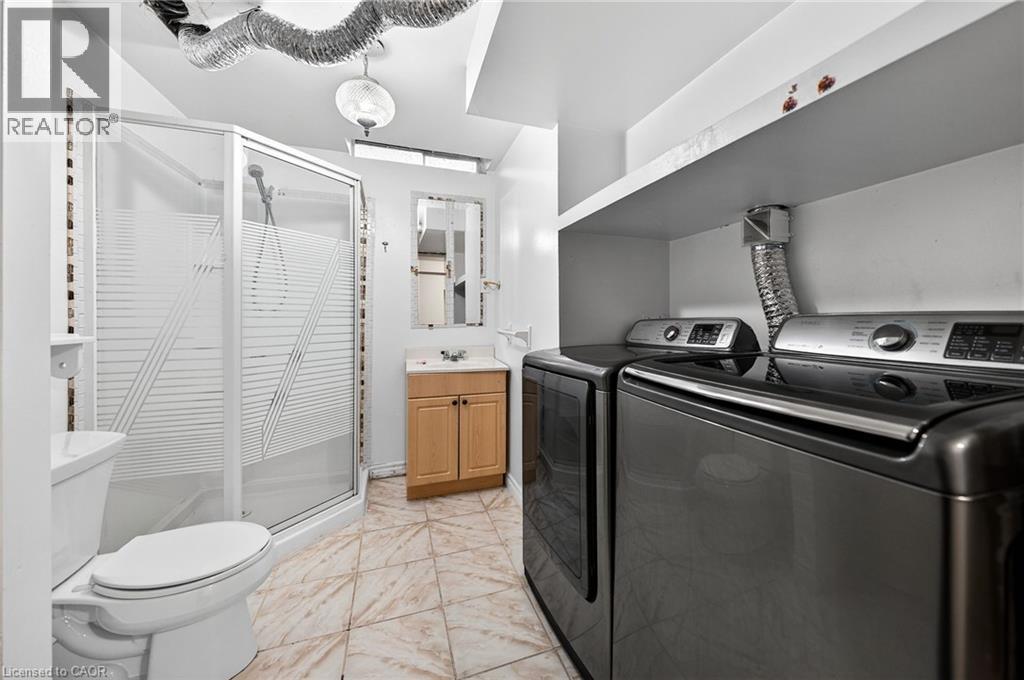 539 Willow Road Unit# 66, Guelph, ON - Indoor Photo Showing Laundry Room