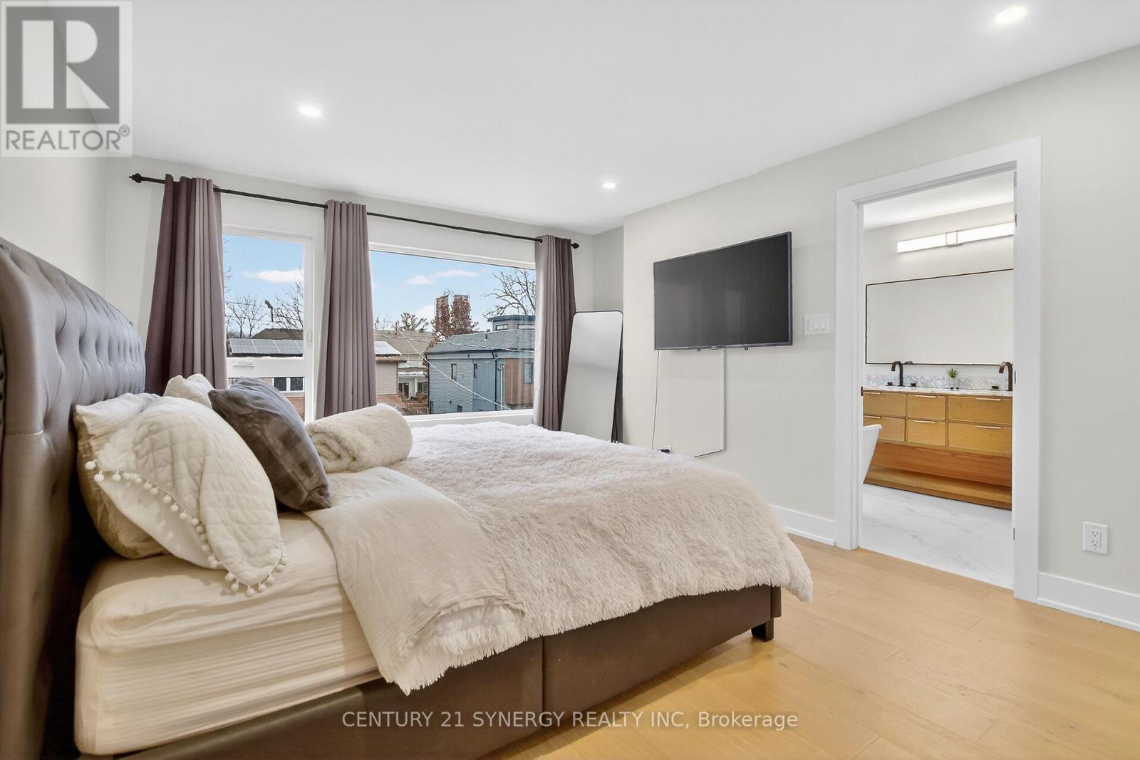 116 King George Street, Ottawa, ON - Indoor Photo Showing Bedroom